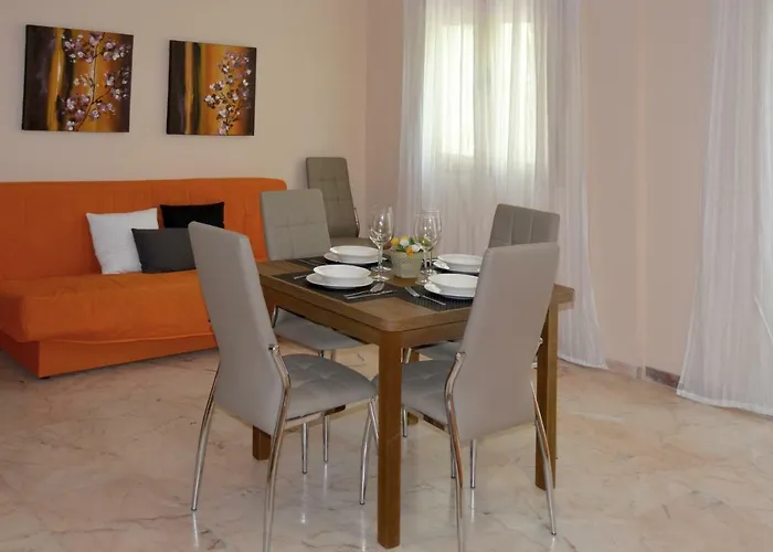 Casa-patio Palmeras דירה